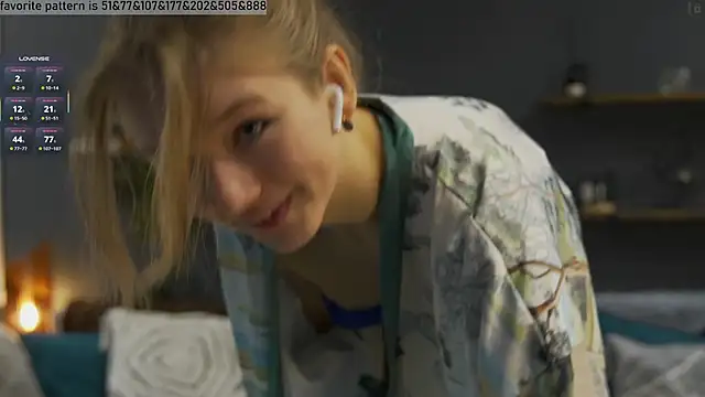 Alexandra Demore online show from March 17, 9:35 pm