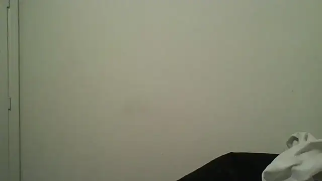 Snapshot of ThatDickSexy2 chatting on October 3, 2:26 am ThatDickSexy2 online show from October 3, 2:26 am