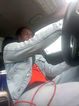 Snapshot of ThatDickSexy2 chatting on October 26, 10:10 pm ThatDickSexy2 online show from October 26, 10:10 pm