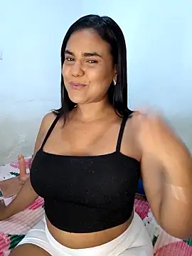 AntonellaShot online show from April 28, 5:12 am