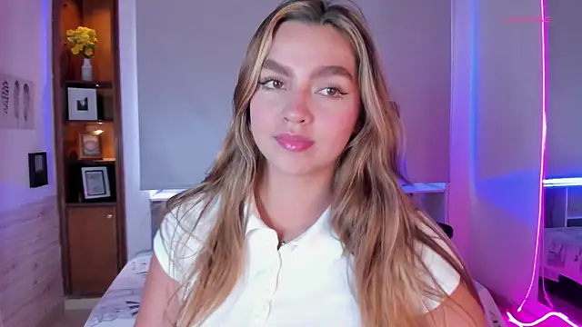 Snapshot of ambarcarterr chatting on March 6, 4:49 pm ambarcarterr online show from March 6, 4:49 pm