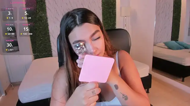 Snapshot of ambarcarterr chatting on September 30, 5:19 pm ambarcarterr online show from September 30, 5:19 pm