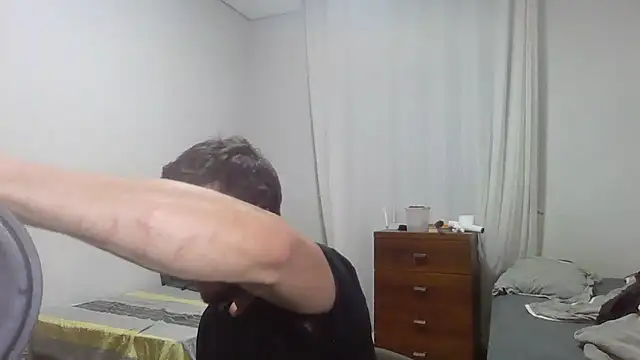 Snapshot of prorafadodoce chatting on October 28, 7:51 am prorafadodoce online show from October 28, 7:51 am