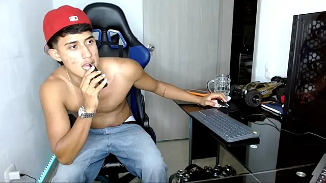 Snapshot of Juan_da01 chatting on March 12, 7:57 am Juan da01 online show from March 12, 7:57 am