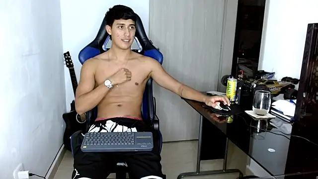 Snapshot of Juan_da01 chatting on February 16, 12:41 am Juan da01 online show from February 16, 12:41 am