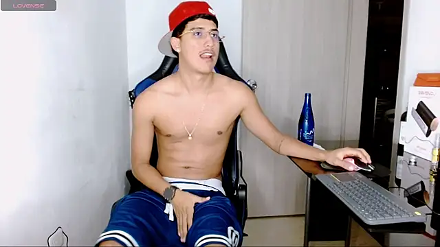 Snapshot of Juan_da01 chatting on September 10, 11:37 pm Juan da01 online show from September 10, 11:37 pm