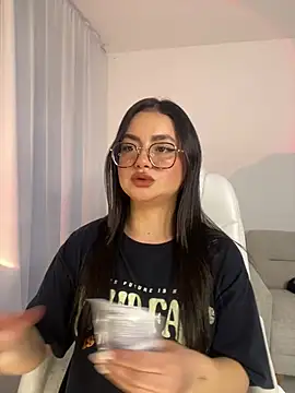 Snapshot of montmariana chatting on February 17, 11:33 pm montmariana online show from February 17, 11:33 pm