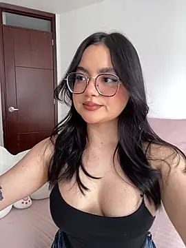 montmariana online show from February 23, 7:25 pm