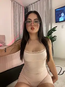 Snapshot of montmariana chatting on February 27, 12:03 am montmariana online show from February 27, 12:03 am