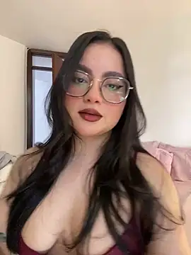 montmariana online show from May 27, 2:35 pm