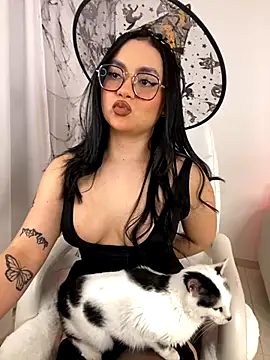 Snapshot of montmariana chatting on October 16, 2:09 am montmariana online show from October 16, 2:09 am