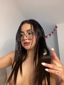 Snapshot of montmariana chatting on February 18, 2:38 am montmariana online show from February 18, 2:38 am