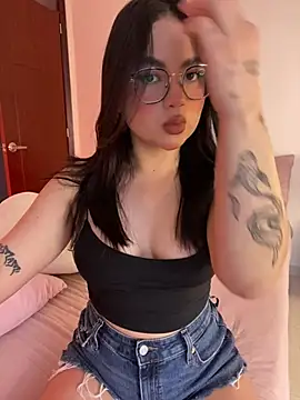 montmariana online show from February 16, 11:42 am