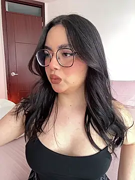 montmariana online show from February 20, 4:42 pm