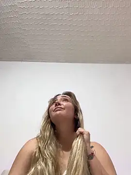 Snapshot of katy_pp chatting on November 2, 4:17 am katy pp online show from November 2, 4:17 am