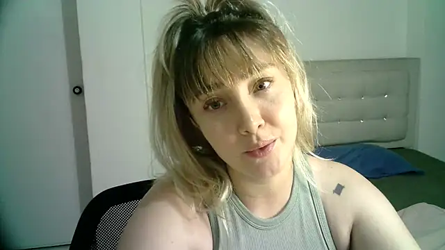 Snapshot of katy_pp chatting on November 5, 11:52 pm katy pp online show from November 5, 11:52 pm
