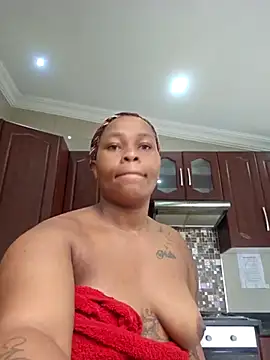 curvycloe1 online show from February 19, 8:44 am