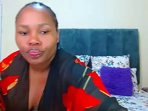 curvycloe1 online show from November 9, 8:07 am