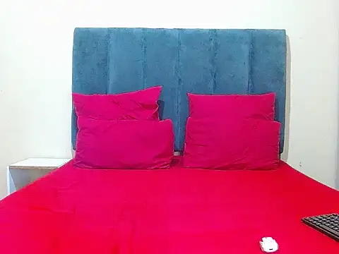 curvycloe1 online show from May 31, 6:42 pm