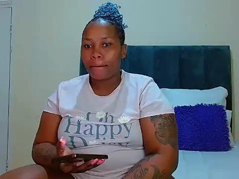 curvycloe1 online show from November 2, 4:39 am