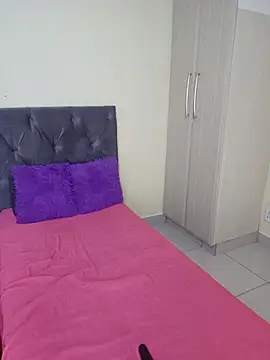 curvycloe1 online show from February 16, 6:54 am