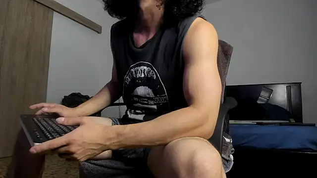 TristanWoods online show from June 26, 12:33 pm