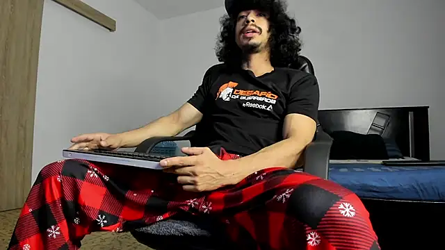 TristanWoods online show from March 20, 8:59 am