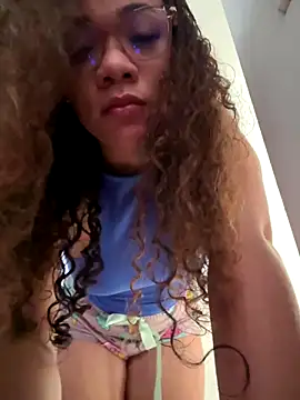 ashley Tompson1 online show from September 24, 5:52 pm