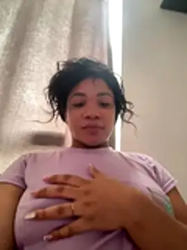 Snapshot of ashley_Tompson1 chatting on December 18, 2:21 pm ashley Tompson1 online show from December 18, 2:21 pm