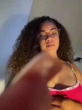 ashley Tompson1 online show from April 1, 11:33 am