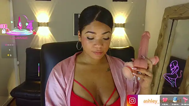 Snapshot of ashley_Tompson1 chatting on March 21, 3:46 pm ashley Tompson1 online show from March 21, 3:46 pm