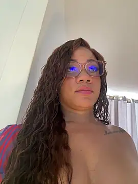 ashley Tompson1 online show from May 19, 3:52 pm