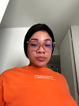 Snapshot of ashley_Tompson1 chatting on November 29, 1:00 pm ashley Tompson1 online show from November 29, 1:00 pm