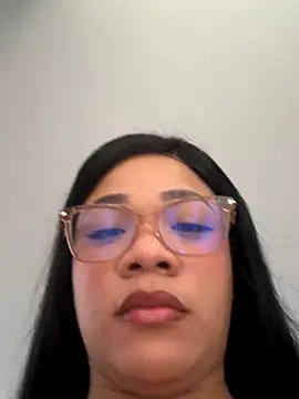 Snapshot of ashley_Tompson1 chatting on December 4, 1:32 pm ashley Tompson1 online show from December 4, 1:32 pm