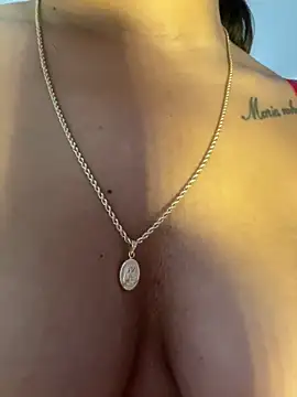 ashley Tompson1 online show from May 6, 1:48 pm