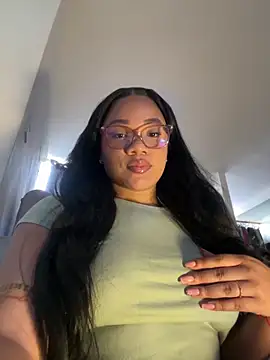 ashley Tompson1 online show from March 5, 11:51 am