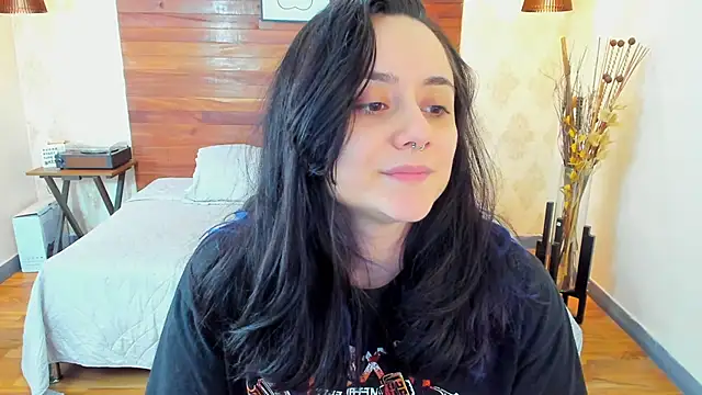 Snapshot of KatherineBond chatting on March 19, 11:14 pm KatherineBond online show from March 19, 11:14 pm