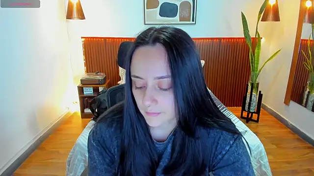 KatherineBond online show from November 15, 6:01 pm