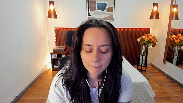 KatherineBond online show from July 4, 3:38 pm