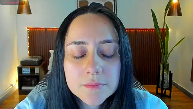 KatherineBond online show from November 10, 8:25 pm