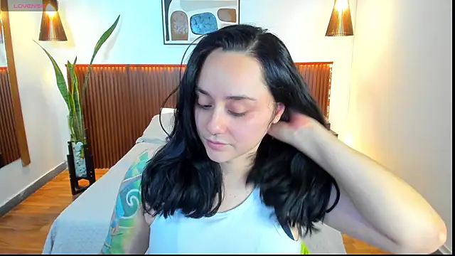 Snapshot of KatherineBond chatting on September 30, 8:37 pm KatherineBond online show from September 30, 8:37 pm