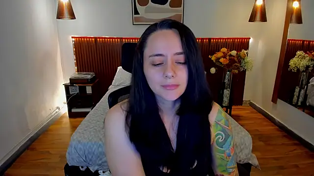 KatherineBond online show from May 4, 9:17 pm