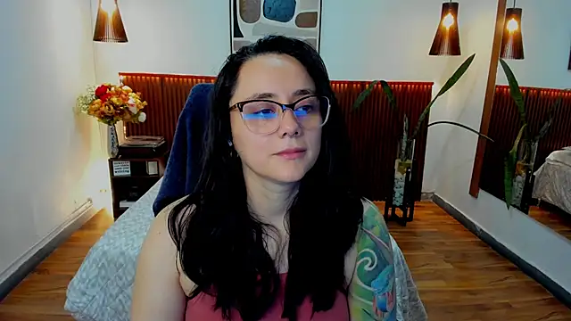 KatherineBond online show from March 16, 7:05 pm