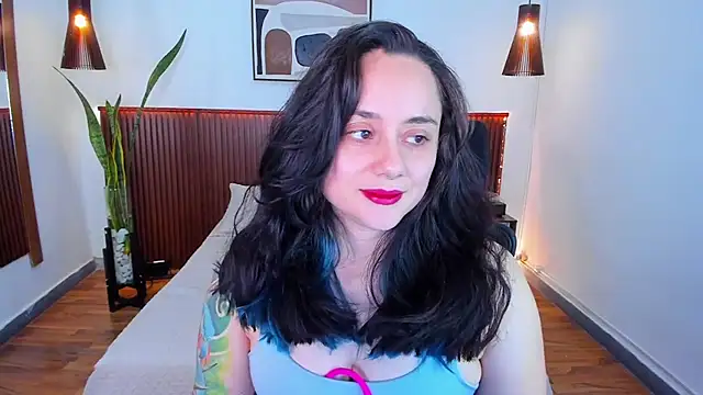 Snapshot of KatherineBond chatting on September 8, 7:35 pm KatherineBond online show from September 8, 7:35 pm
