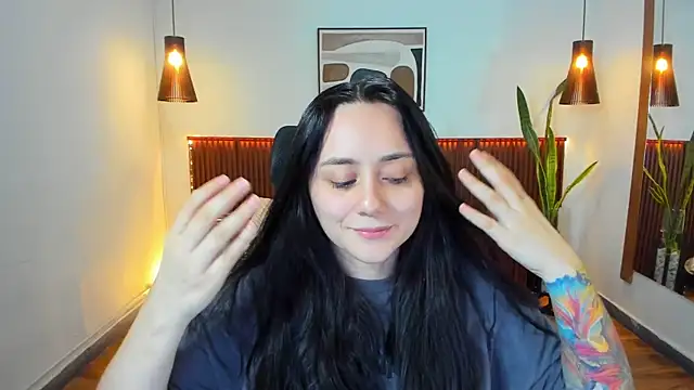 KatherineBond online show from November 24, 7:03 pm