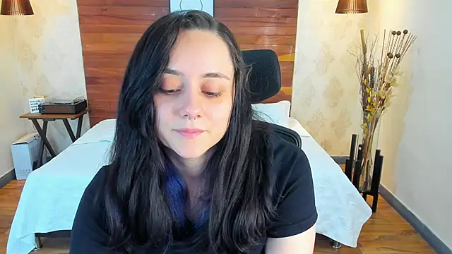 Snapshot of KatherineBond chatting on March 20, 7:46 pm KatherineBond online show from March 20, 7:46 pm