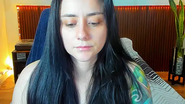 KatherineBond online show from December 1, 7:04 pm