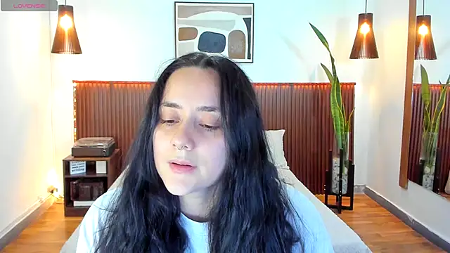 KatherineBond online show from October 28, 7:35 pm