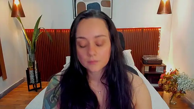 KatherineBond online show from January 12, 7:09 pm