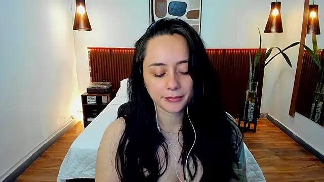 KatherineBond online show from February 12, 5:56 pm